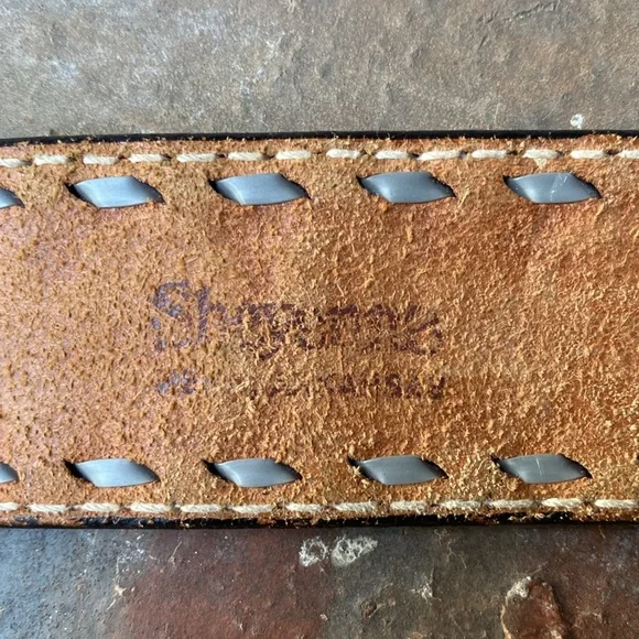 Tooled leather belt with acorns & leaves design and “MIKE” on back - Picture 11 of 12